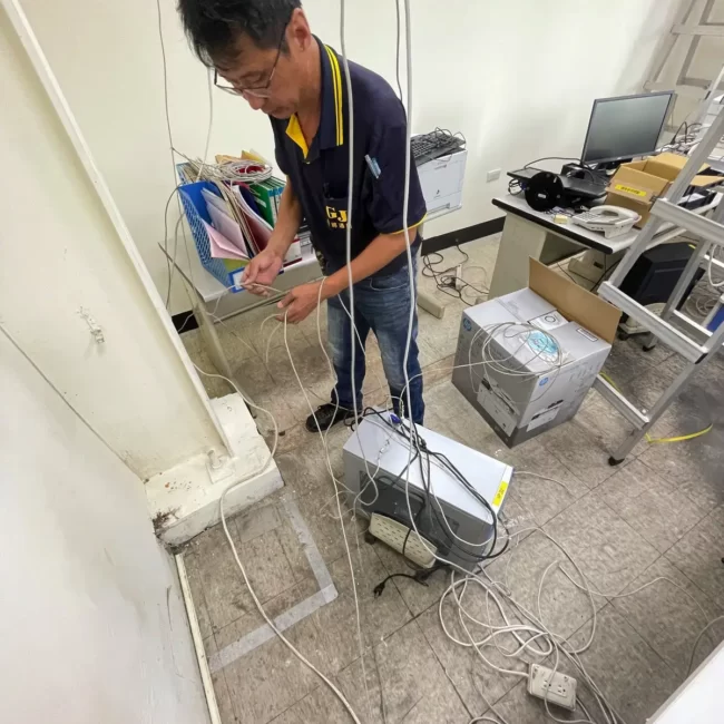 巨將通訊工程行- 台南監視器安裝維修|台南OA辦公家具配線|高雄門禁系統|台南門禁系統-OA前置作業配線拉線-26
