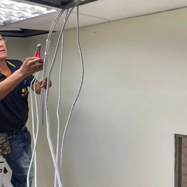 巨將通訊工程行- 台南監視器安裝維修|台南OA辦公家具配線|高雄門禁系統|台南門禁系統-OA前置作業配線拉線-27